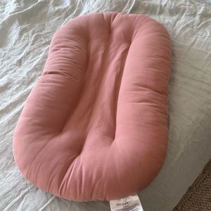 Snuggle me Bare Lounger in Gumdrop Pink